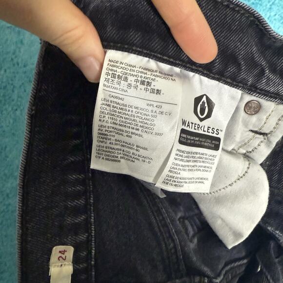 Levi's Premium Wedgie Jeans Womens 24 Button Fly Gray High Rise Denim Raw Hem - Picture 14 of 16